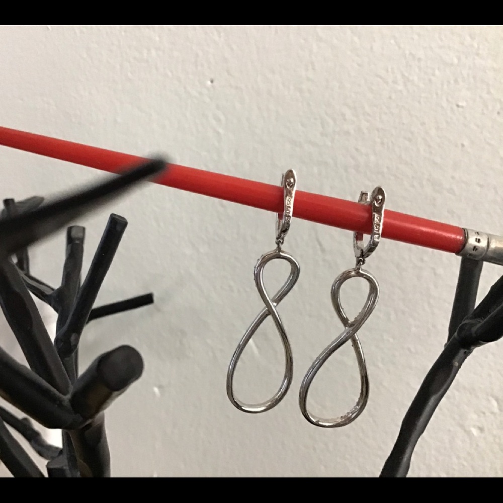 Earrings - Picture 2 of 4